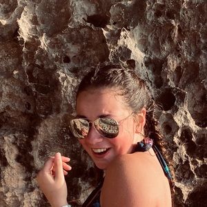 Meet your Posher, Mallory